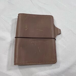 Chic Sparrow Heritage Notebook Cover Taupe Leather 5”w x 6” T Pockets